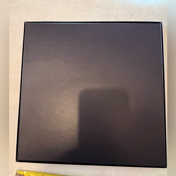 Brooks brothers scarf box - Picture 3 of 5